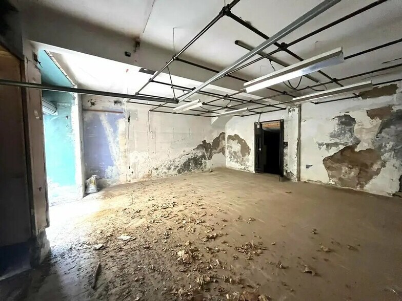 Retail in Le Luc for sale - Building Photo - Image 3 of 7