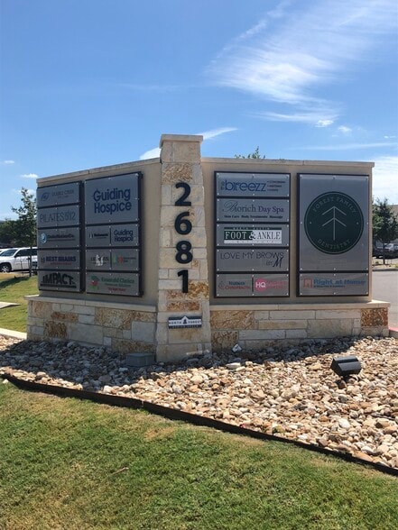 2681 Gattis School Rd, Round Rock, TX for lease - Building Photo - Image 3 of 8