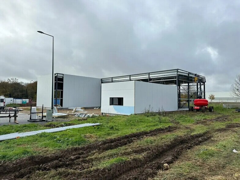 Office in Kervignac for lease - Construction Photo - Image 1 of 2