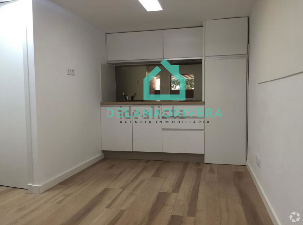 Madrid, MAD 28015 - Unit Puerta 02 -  - Interior Photo - Image 1 of 10