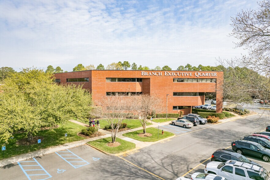 4016 Raintree Rd, Chesapeake, VA for lease - Building Photo - Image 2 of 5