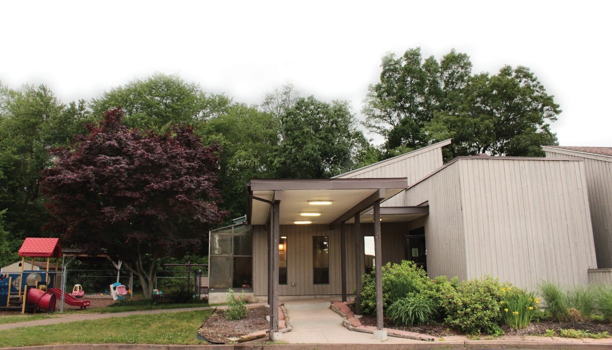 452-462 Tolland Tpke, Manchester, CT for sale Primary Photo- Image 1 of 1