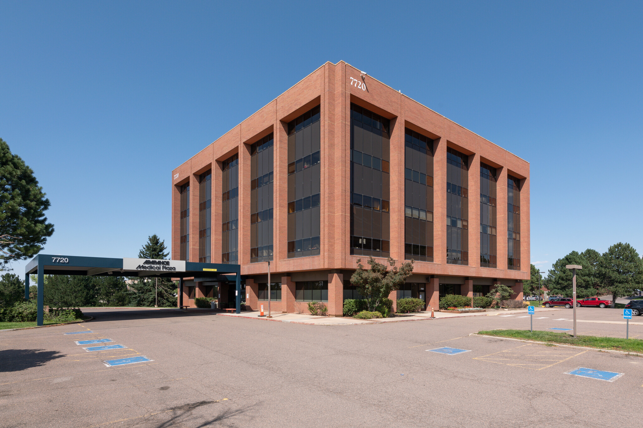 7720 S Broadway, Littleton, CO for lease Building Photo- Image 1 of 9