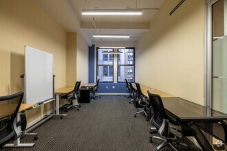 157-163 W 25th St, New York, NY for lease Interior Photo- Image 2 of 2