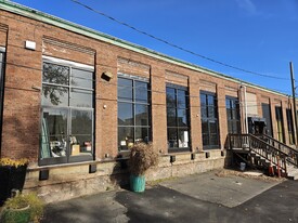 725 Main St, Middletown CT - Warehouse