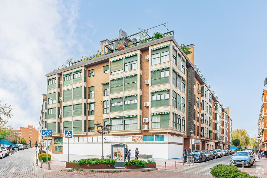 Calle Ronda del Poniente, 3, Torrejón De Ardoz, Madrid for sale - Building Photo - Image 2 of 2