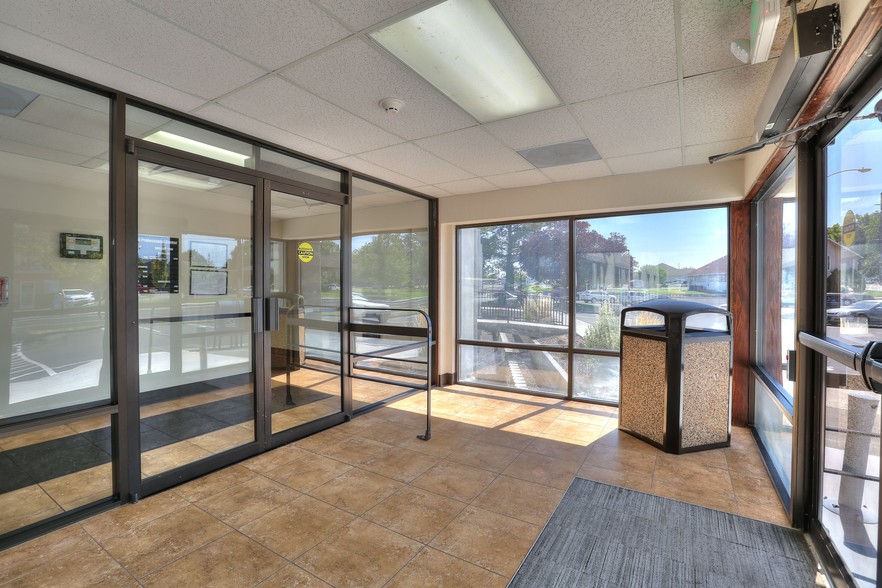 500 N Morain St, Kennewick, WA for lease - Building Photo - Image 3 of 12