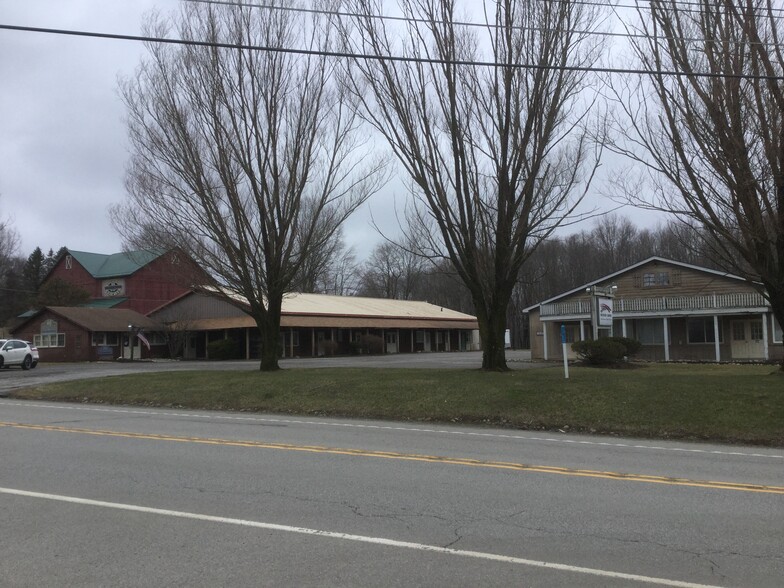 Timber Village Ln, Mercer, PA for sale - Primary Photo - Image 1 of 1