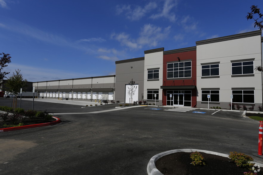 1607 136th Ave E, Sumner, WA for lease - Primary Photo - Image 1 of 3