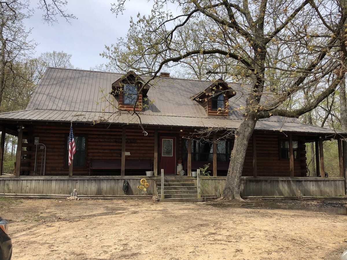 1125 County Road 44900, Blossom, TX 75416