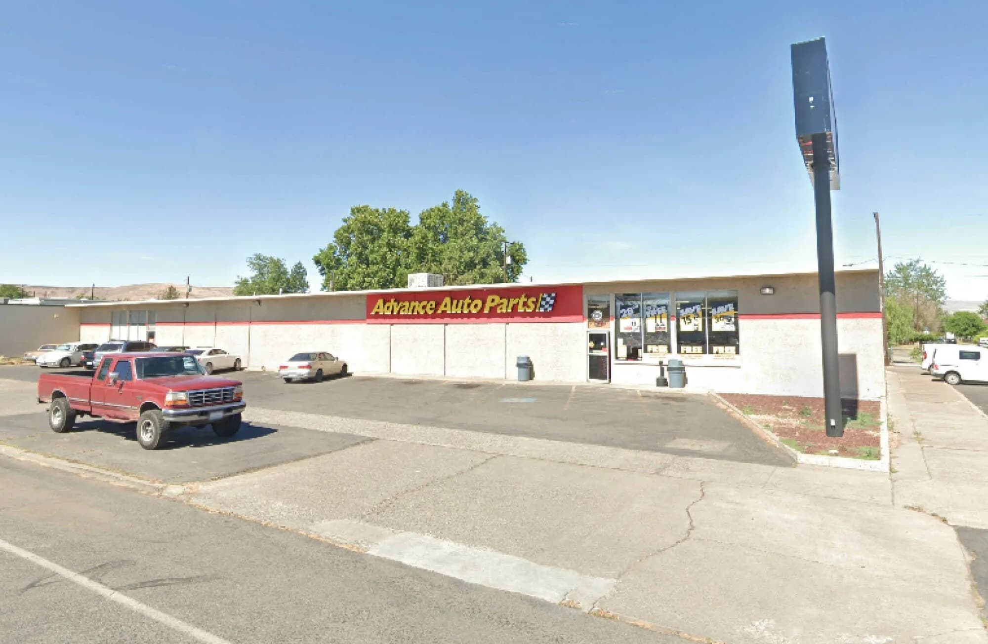 511 S 3rd St, Yakima, WA for sale Primary Photo- Image 1 of 5