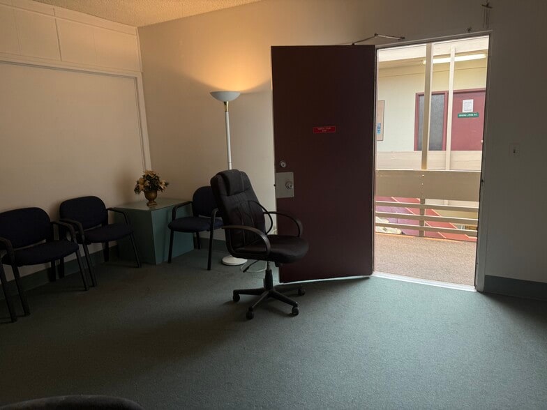 924 Buena Vista St, Duarte, CA for lease - Building Photo - Image 2 of 13