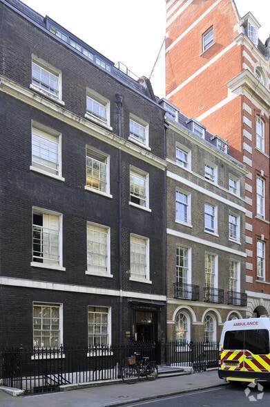 6 Queen Sq, London for sale - Primary Photo - Image 1 of 1