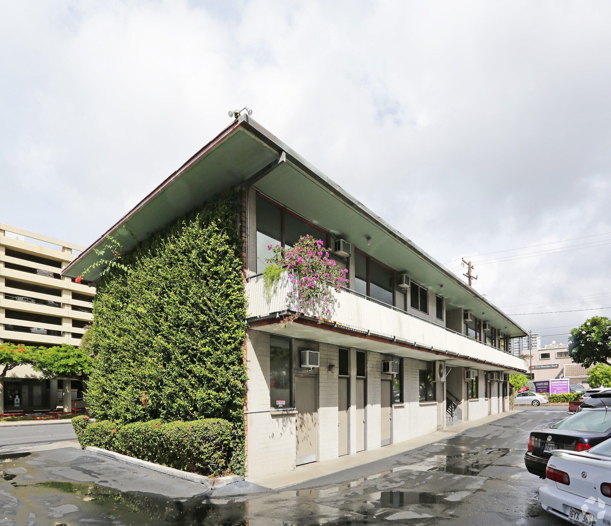 1023 Pensacola St, Honolulu, HI 96814 Sophie Walker Building