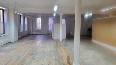 114 W 17th St, New York, NY for lease Building Photo- Image 1 of 9