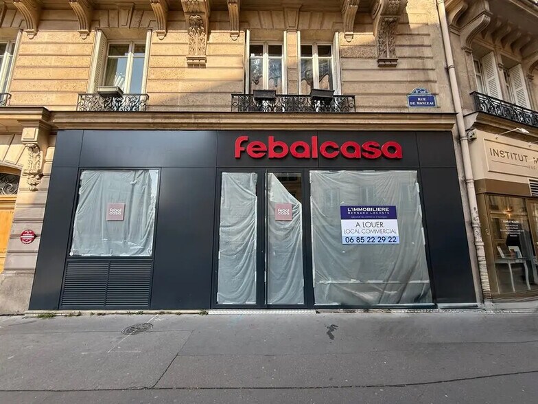 Retail in Paris for lease - Building Photo - Image 1 of 9