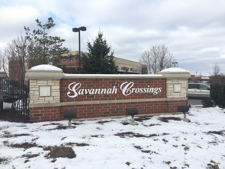 2902 Kirk Rd, Aurora, IL for sale - Building Photo - Image 1 of 1