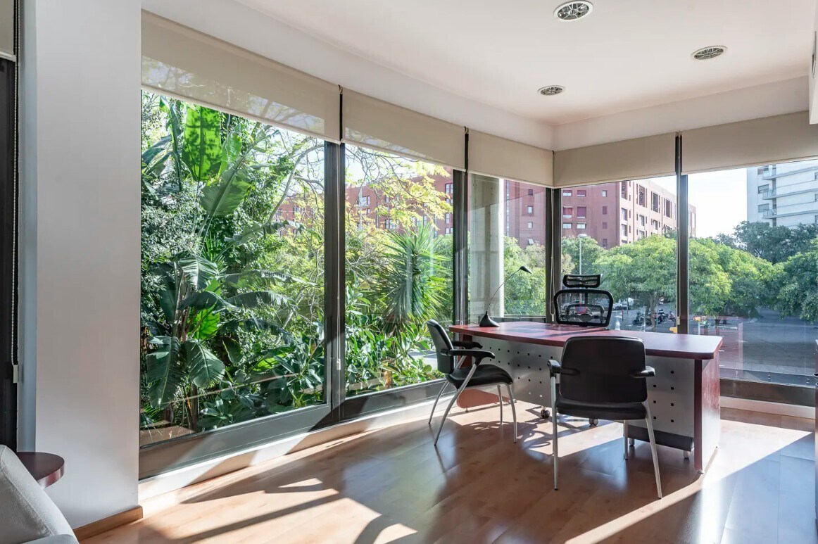 Office in Barcelona, Barcelona for lease Interior Photo- Image 1 of 6