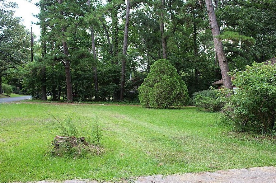 615 Hayman St, Huntsville, TX for sale - Building Photo - Image 1 of 1