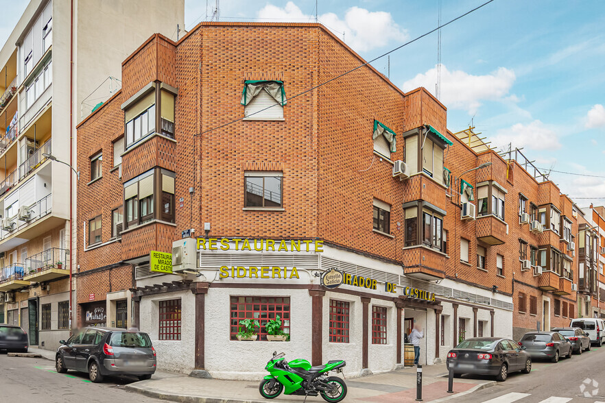 Calle De Castilla, 15, Madrid, Madrid for lease - Primary Photo - Image 1 of 1