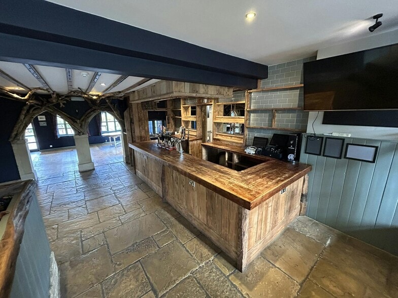 Burford Rd, Minster Lovell for lease - Building Photo - Image 2 of 16