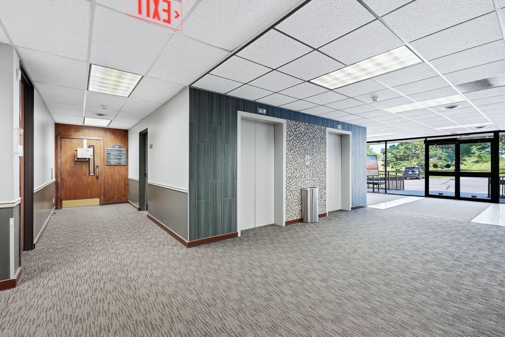 770 N Cotner Blvd, Lincoln, NE for lease Interior Photo- Image 1 of 34