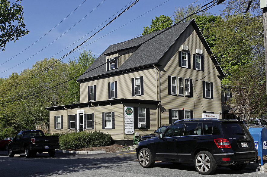 23 Water St, Holliston, MA for lease - Primary Photo - Image 1 of 7