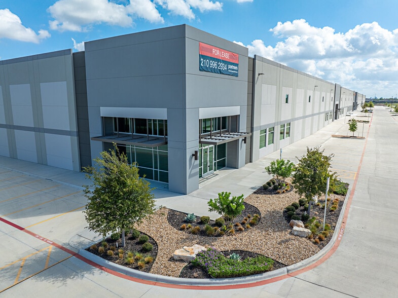 438 S Callaghan Rd, San Antonio, TX for lease - Building Photo - Image 1 of 9