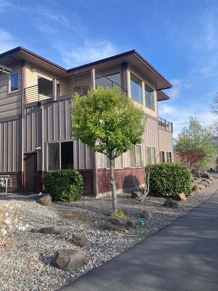 3725 Klindt Dr, The Dalles, OR for sale - Primary Photo - Image 1 of 1