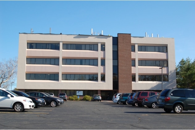 546 S Broad St, Meriden, CT for lease - Building Photo - Image 2 of 7