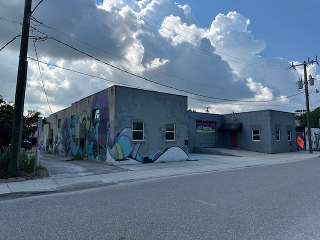 614 Florida Ave, Sarasota, FL for lease - Building Photo - Image 2 of 10