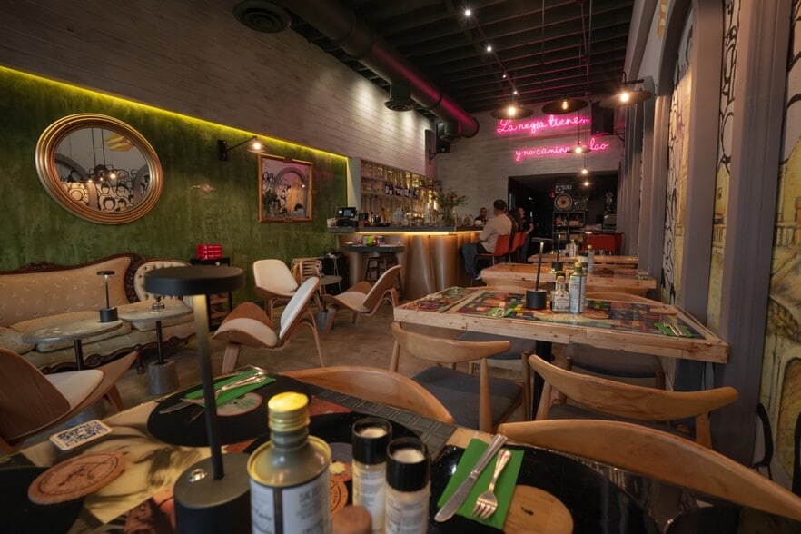 1652 SW 8th St, Miami, FL for sale - Building Photo - Image 2 of 26