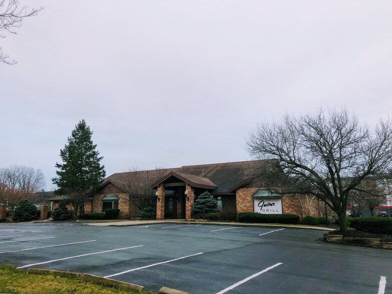 6400 Yorktown Cir, East Syracuse, NY for sale - Building Photo - Image 1 of 1