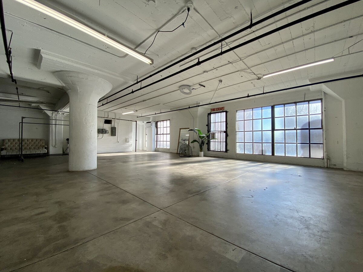 1114 S Los Angeles St, Los Angeles, CA 90015 - CREATIVE OFFICES IN DTLA ...