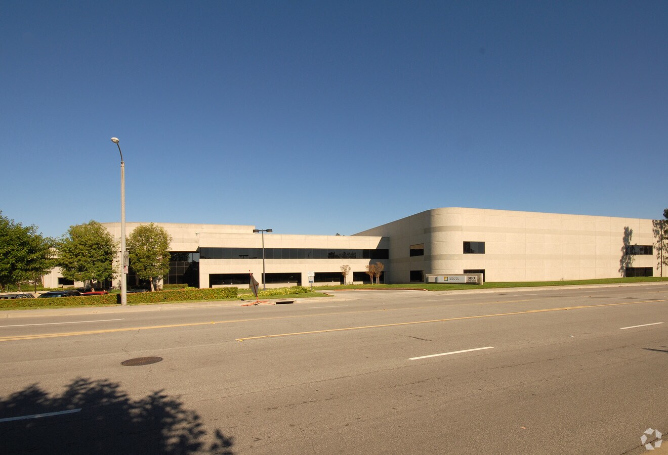 975 Overland Ct, San Dimas, CA 91773