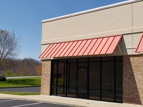 2120 Volunteer Pkwy, Bristol, TN for lease Building Photo- Image 1 of 11