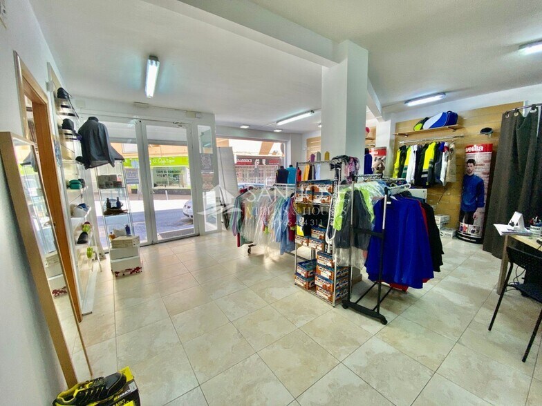 Retail in Alicante for sale - Building Photo - Image 2 of 14