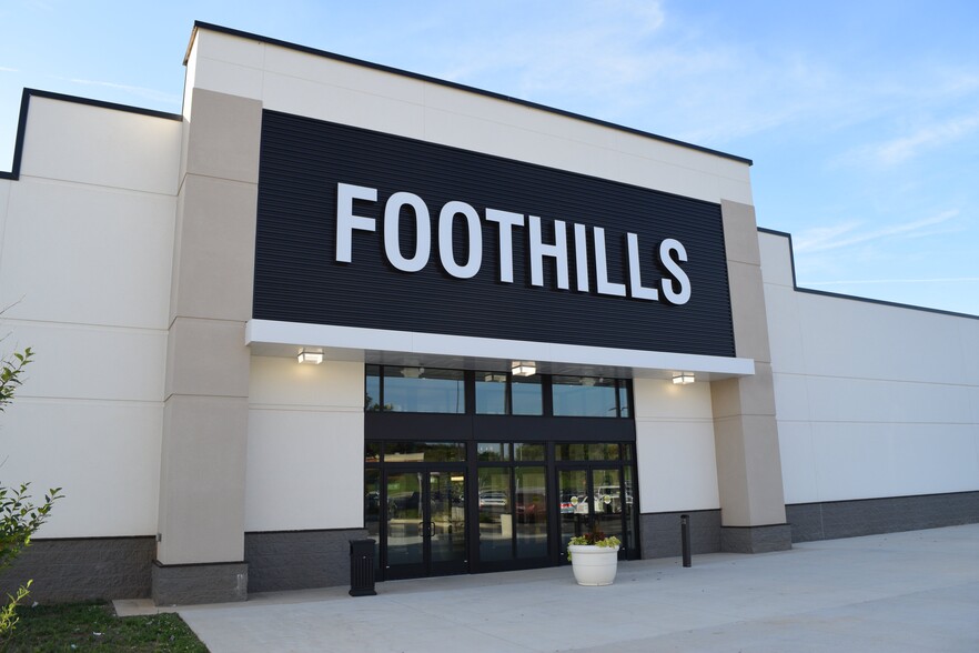 197 Foothills Mall, Maryville, TN for lease - Building Photo - Image 3 of 16