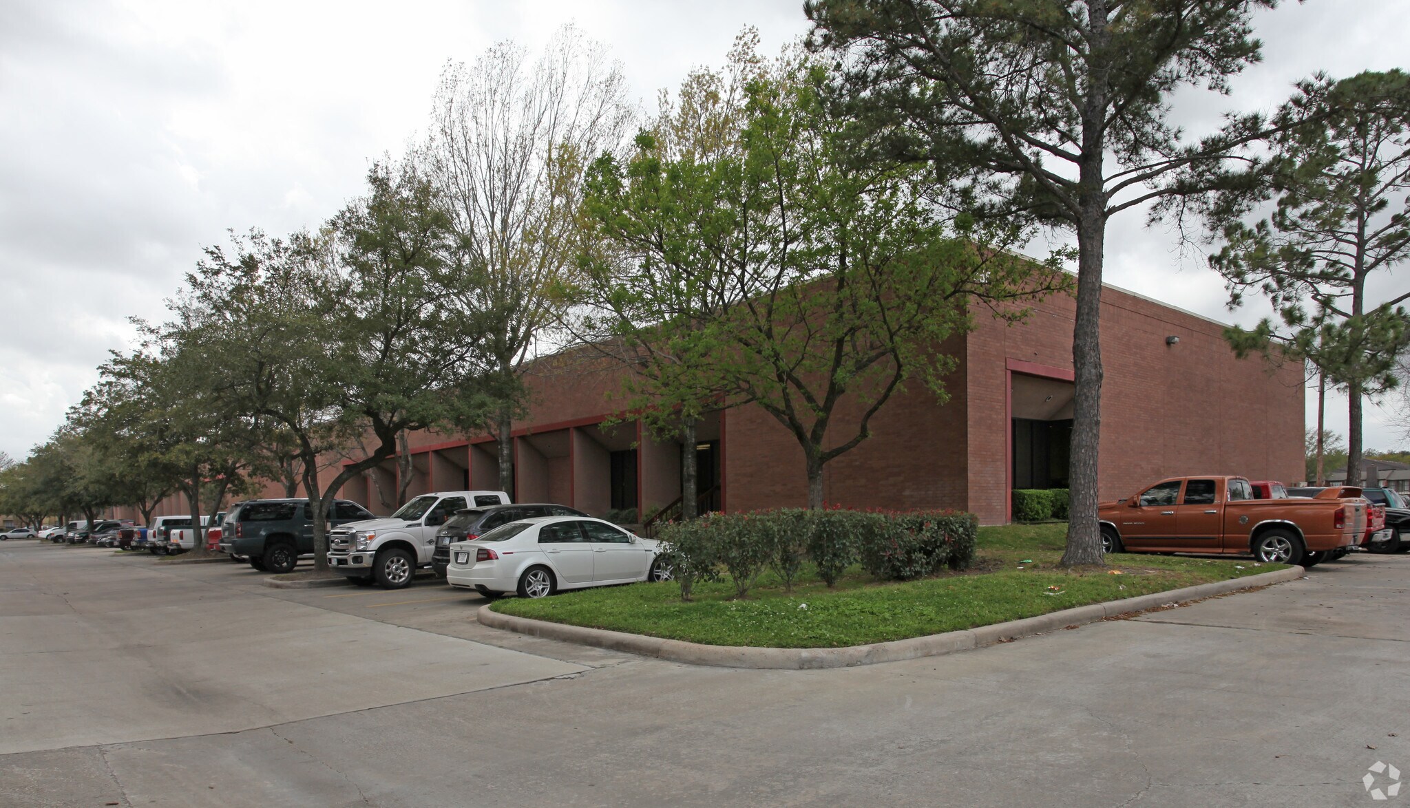 255 Pennbright Dr, Houston, TX for sale Primary Photo- Image 1 of 1