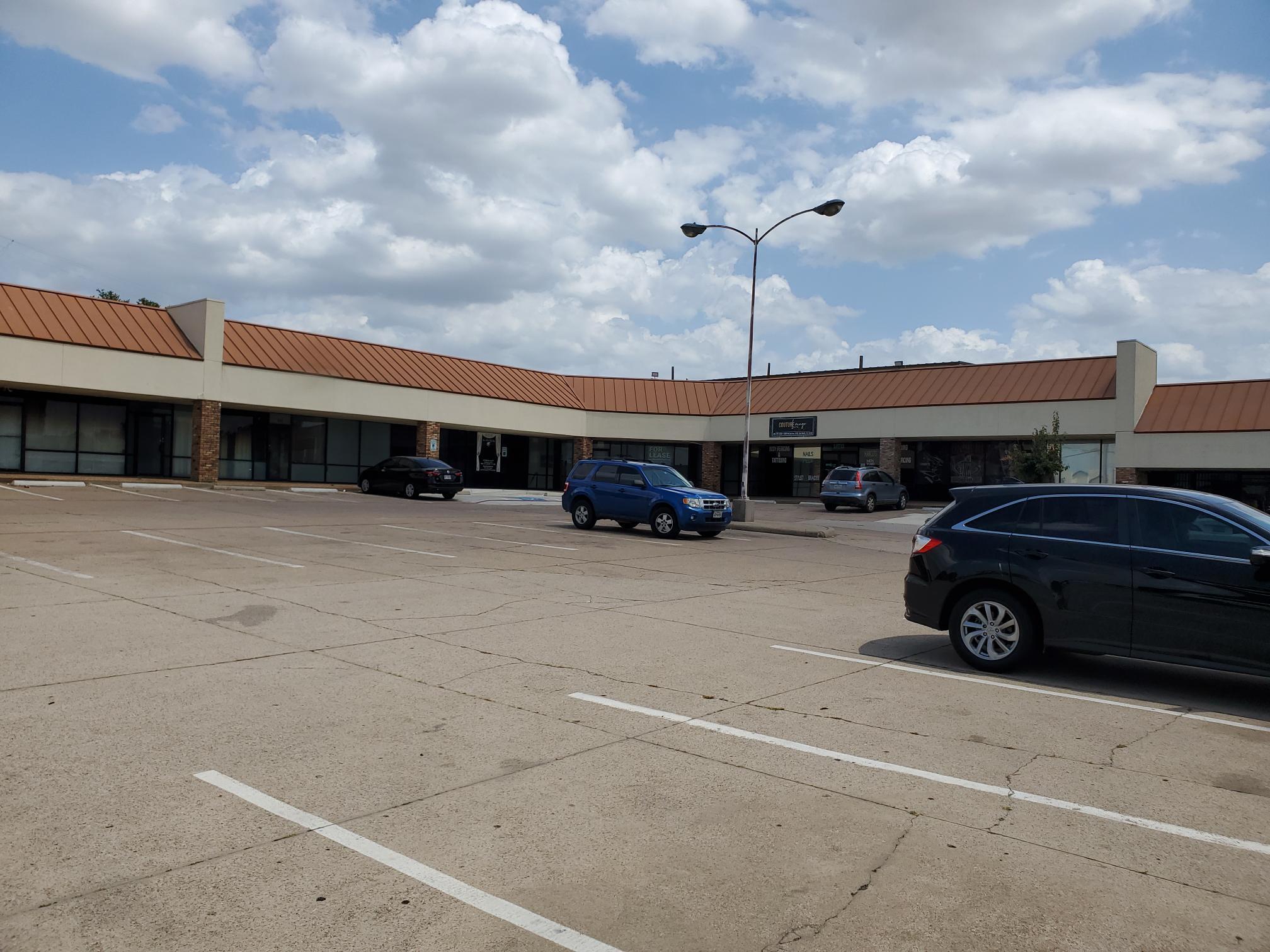 Big Lots Mccart Fort Worth Tx 6809 McCart Ave, Fort Worth, TX 76133 - McCart Village | LoopNet