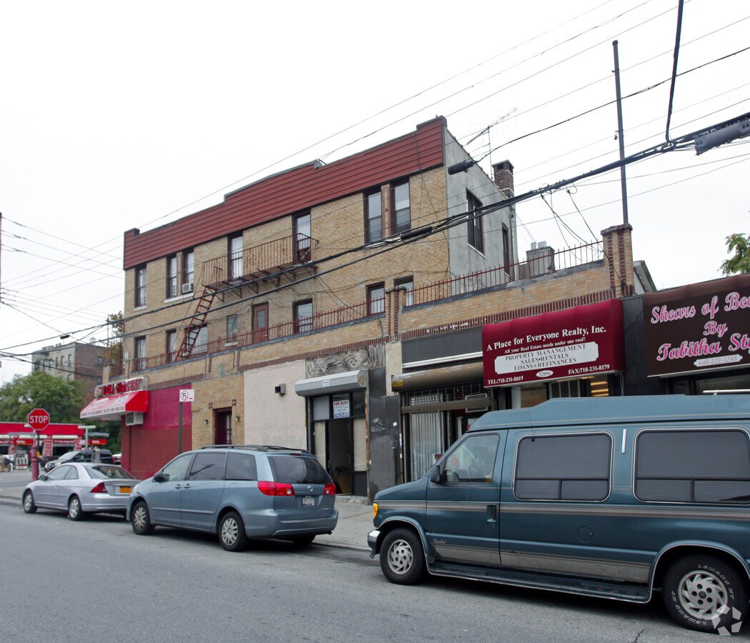 785 Burke Ave, Bronx, NY 10467