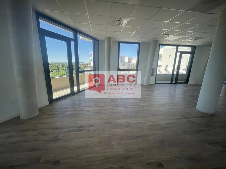 Office in Montpellier for lease - Interior Photo - Image 3 of 5