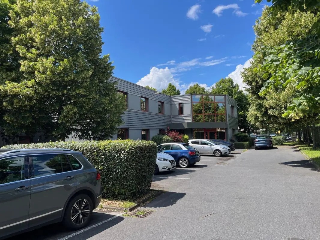 Industrial in SAINT-OUEN-L'AUMONE for sale Building Photo- Image 1 of 14