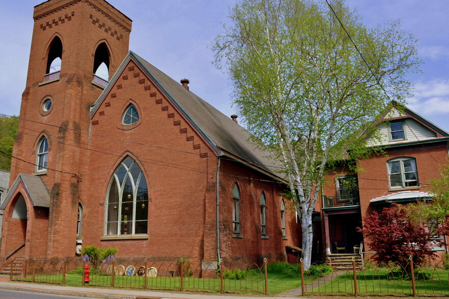 398 Main St, Rosendale, NY for sale - Primary Photo - Image 1 of 1