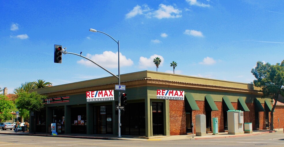 2602-2630 Tulare St, Fresno, CA for lease - Building Photo - Image 1 of 9