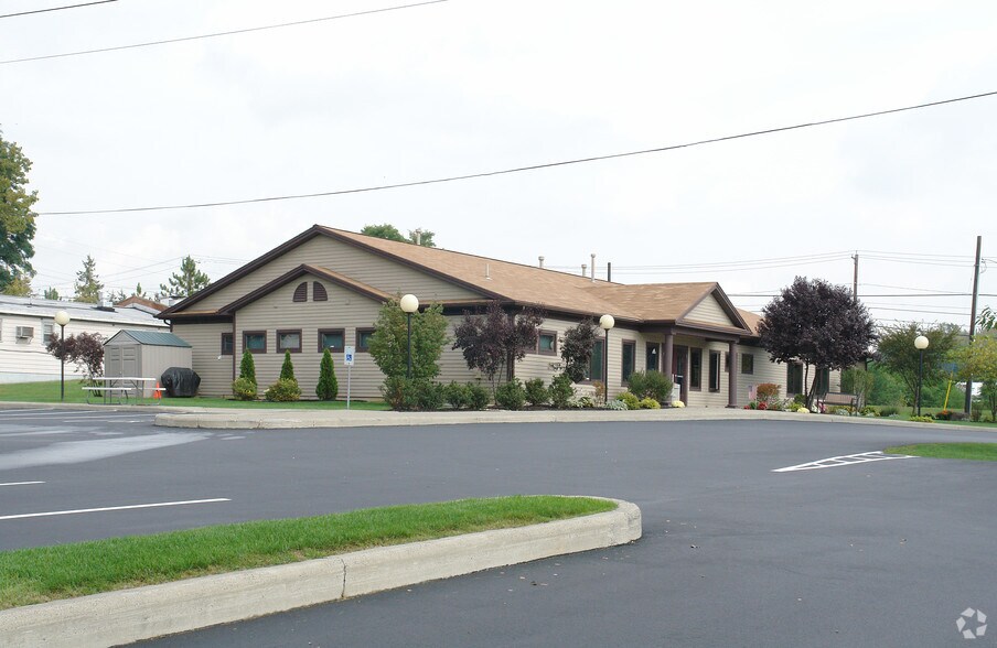 370 Columbia Tpke, Rensselaer, NY for sale - Primary Photo - Image 1 of 1