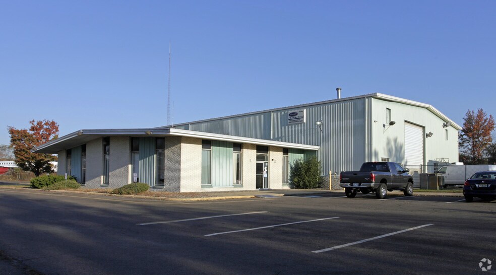 411 Rt-34, Matawan, NJ for lease - Primary Photo - Image 1 of 2