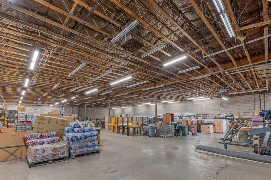 2319 W Holly St, Phoenix, AZ for sale - Building Photo - Image 2 of 8