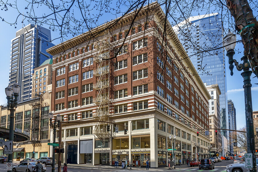 720 SW Washington St, Portland, OR for lease - Building Photo - Image 1 of 14