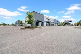 9310 Ulmerton Rd, Largo, FL for lease Interior Photo- Image 1 of 22